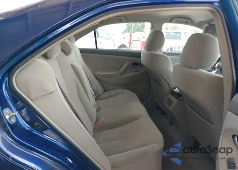 2011 Toyota Camry z USA, uszkodzony, nr VIN 4T1BF3EKXBU647435